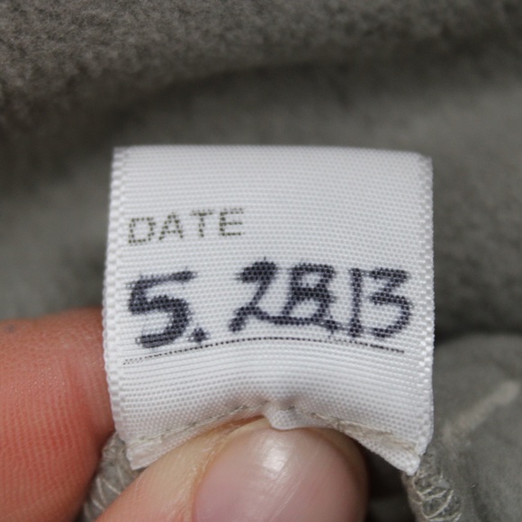 Men's Black and Gray Jacket - Picture 10 of 10